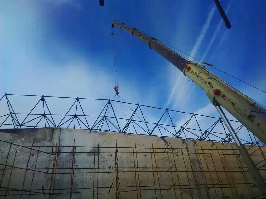 食堂网架结构工程