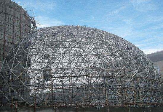 你知道网架公司是怎么给网架做隔热保温工作的吗